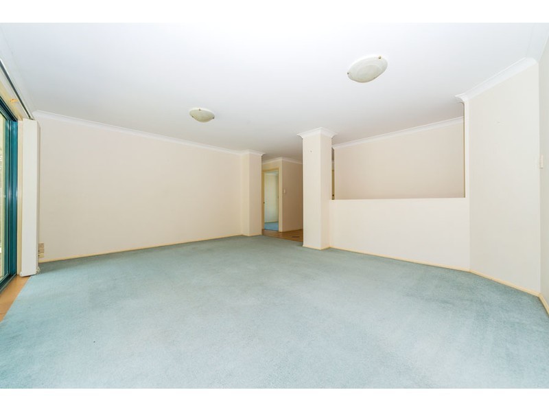 44b Sickle Avenue, Hope Island QLD 4212