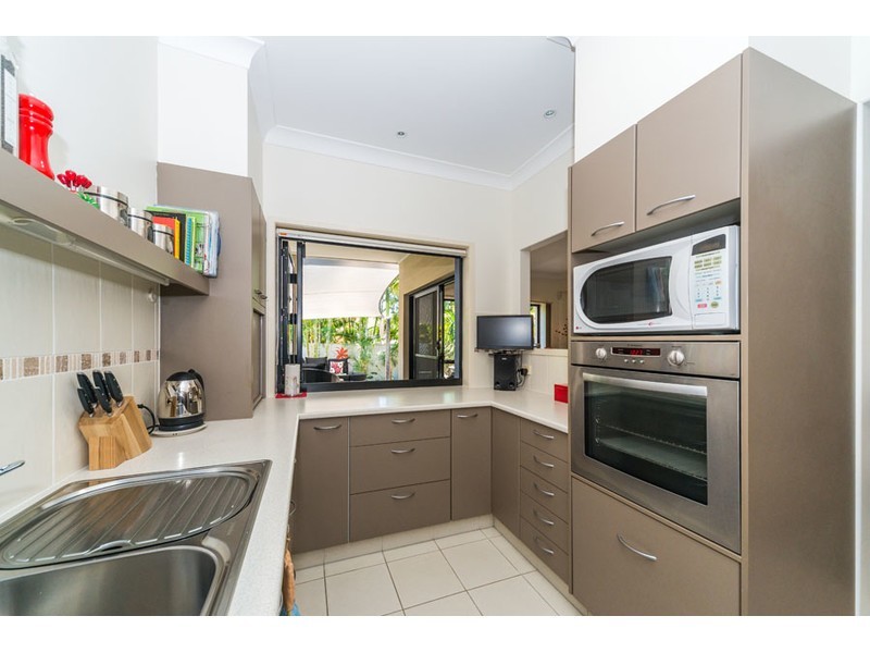 39B Broadwater Street, Runaway Bay QLD 4216