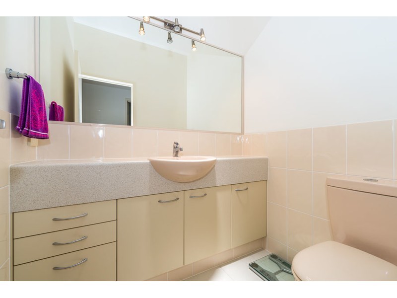 39B Broadwater Street, Runaway Bay QLD 4216