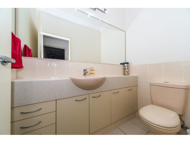 39B Broadwater Street, Runaway Bay QLD 4216