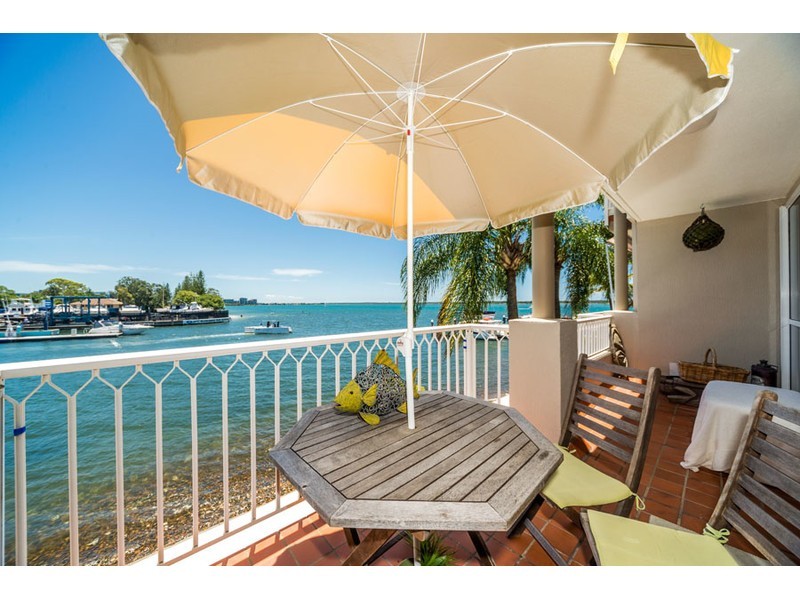 40/3 Marina Crescent, Hollywell QLD 4216