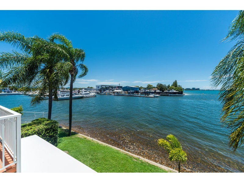 40/3 Marina Crescent, Hollywell QLD 4216