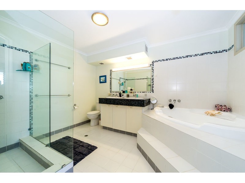 40/3 Marina Crescent, Hollywell QLD 4216