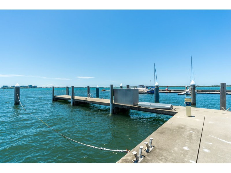 40/3 Marina Crescent, Hollywell QLD 4216