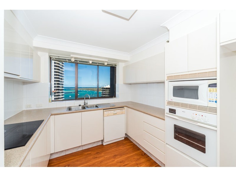66/21 Bayview Street, Runaway Bay QLD 4216