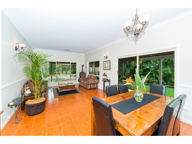 38 Stretton Drive, Helensvale QLD 4212