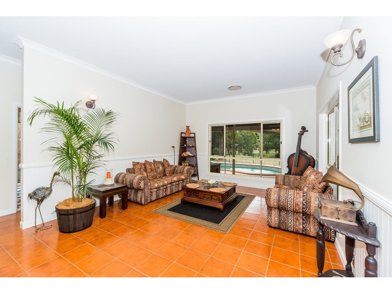 38 Stretton Drive, Helensvale QLD 4212