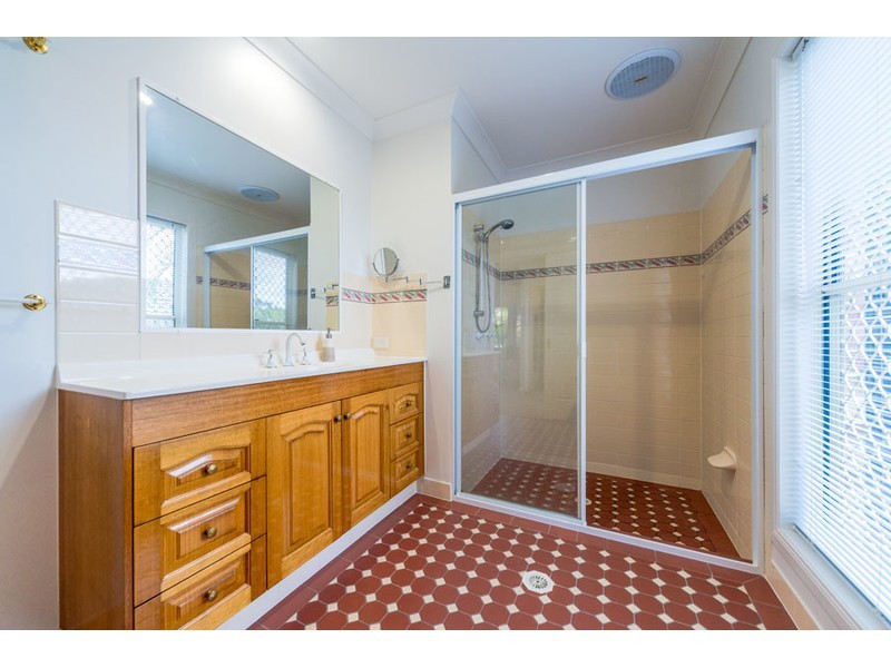 38 Stretton Drive, Helensvale QLD 4212