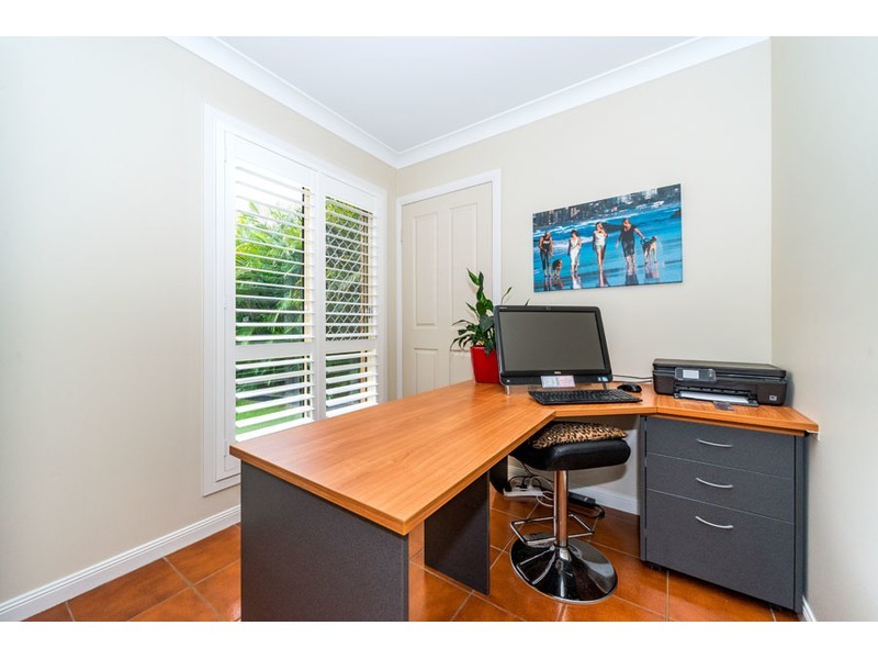 38 Stretton Drive, Helensvale QLD 4212