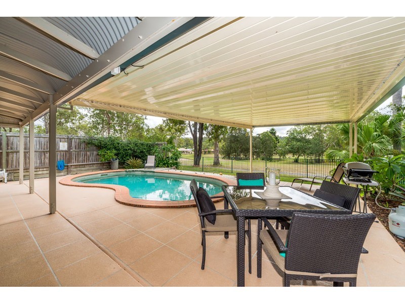 38 Stretton Drive, Helensvale QLD 4212