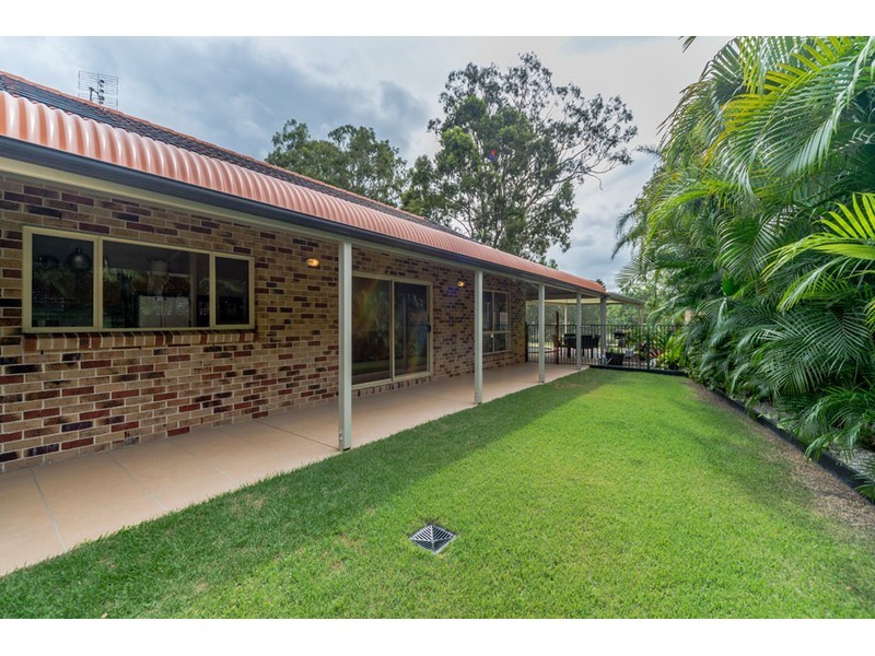 38 Stretton Drive, Helensvale QLD 4212