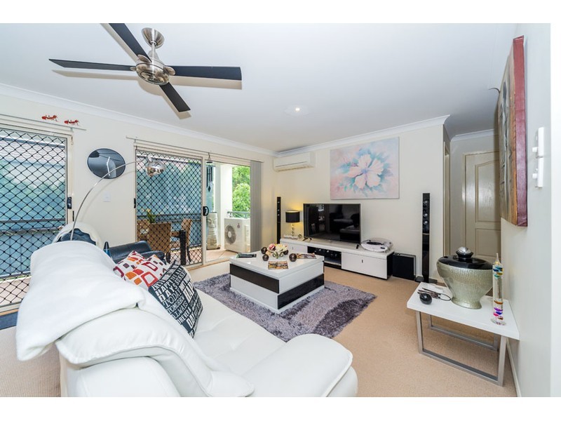 7/12 Oleander Avenue, Biggera Waters QLD 4216