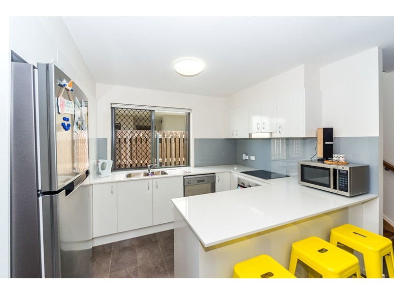 12 La Savina Drive, Coombabah QLD 4216