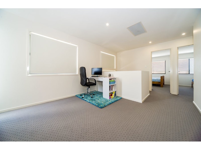 12 La Savina Drive, Coombabah QLD 4216