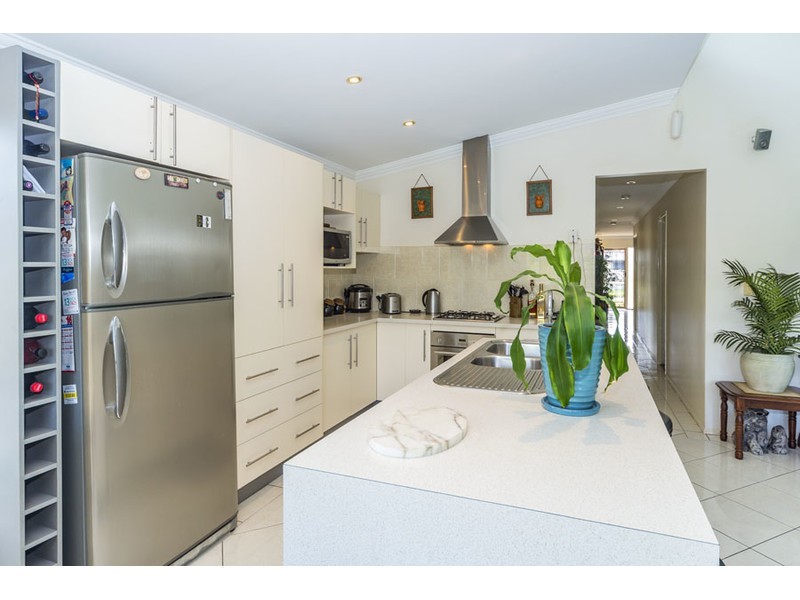 22 Jacaranda Avenue, Hollywell QLD 4216