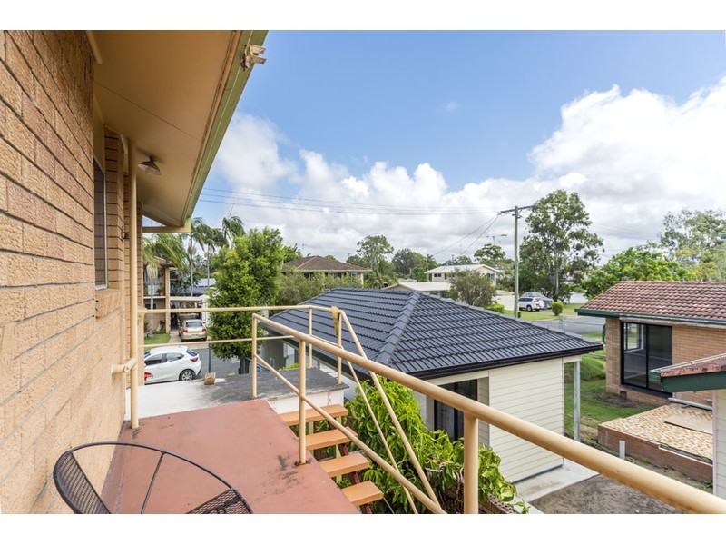 17 Kilmartin Esplanade, Biggera Waters QLD 4216