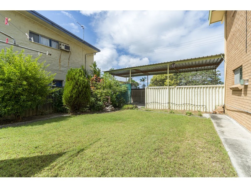 17 Kilmartin Esplanade, Biggera Waters QLD 4216