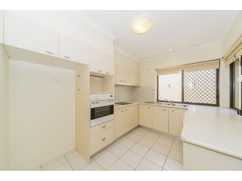 64/76 Bayview Street, Runaway Bay QLD 4216