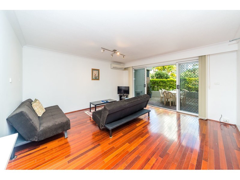 7/37 Bayview Street, Runaway Bay QLD 4216