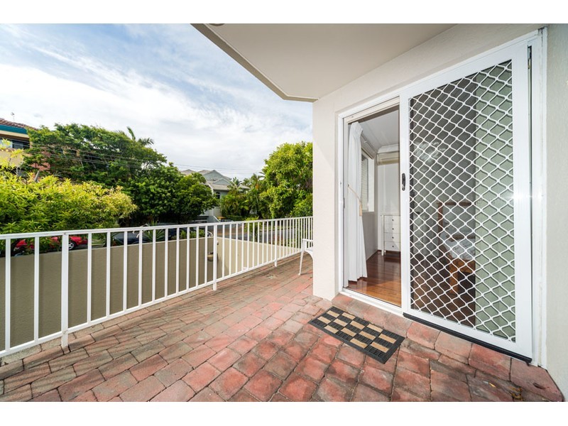7/37 Bayview Street, Runaway Bay QLD 4216
