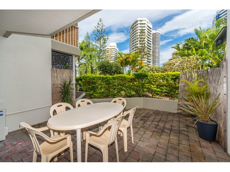 7/37 Bayview Street, Runaway Bay QLD 4216