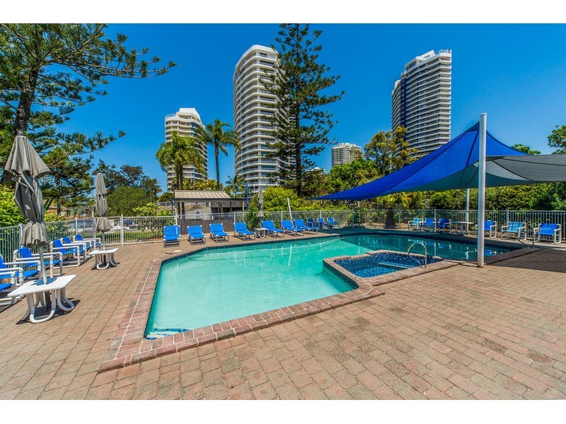 7/37 Bayview Street, Runaway Bay QLD 4216