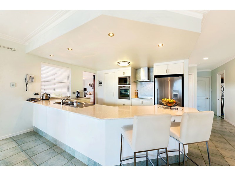 52 Monterey Keys Drive, Helensvale QLD 4212