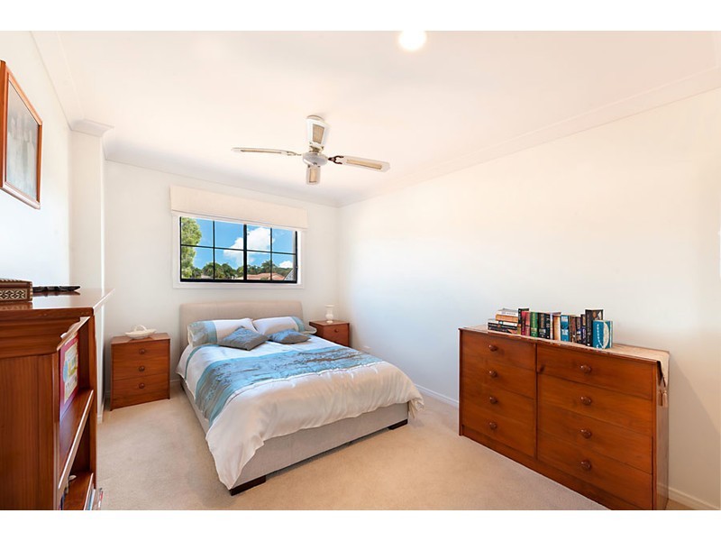 52 Monterey Keys Drive, Helensvale QLD 4212