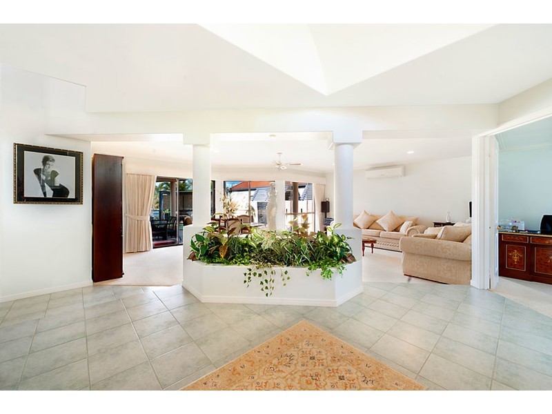 52 Monterey Keys Drive, Helensvale QLD 4212