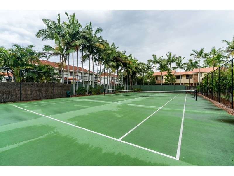 11/272 Oxley Drive, Coombabah QLD 4216