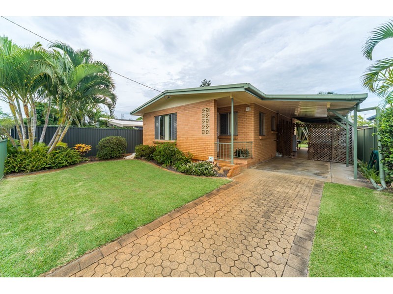 18 Nambur Street, Runaway Bay QLD 4216