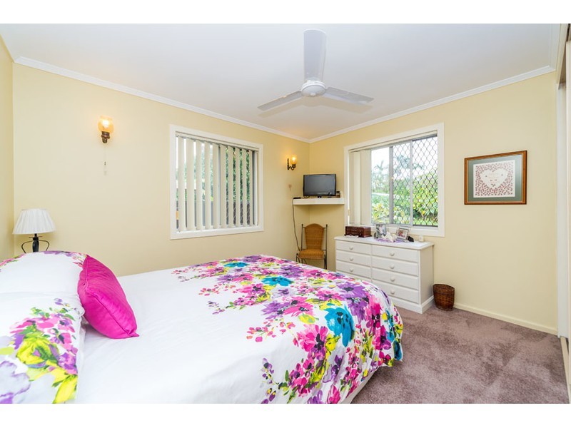 18 Nambur Street, Runaway Bay QLD 4216