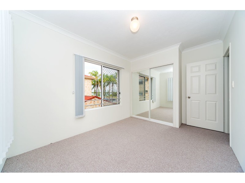 2/496 Marine Parade, Biggera Waters QLD 4216