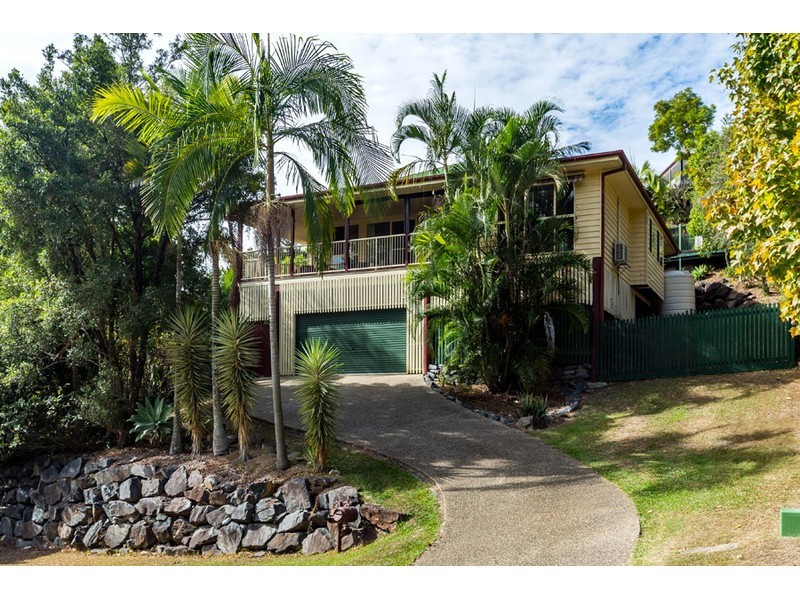 14 Bellona Court, Pacific Pines QLD 4211