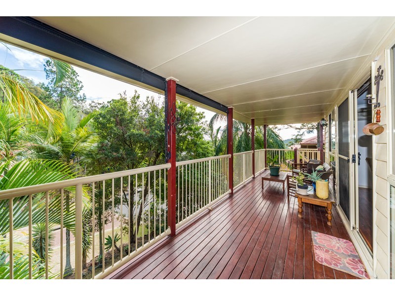 14 Bellona Court, Pacific Pines QLD 4211