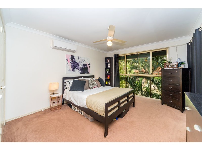 14 Bellona Court, Pacific Pines QLD 4211
