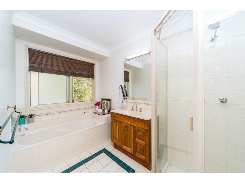 14 Bellona Court, Pacific Pines QLD 4211