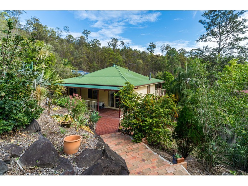 14 Bellona Court, Pacific Pines QLD 4211