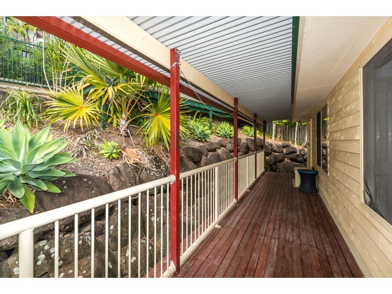 14 Bellona Court, Pacific Pines QLD 4211