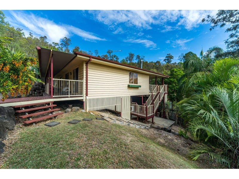 14 Bellona Court, Pacific Pines QLD 4211