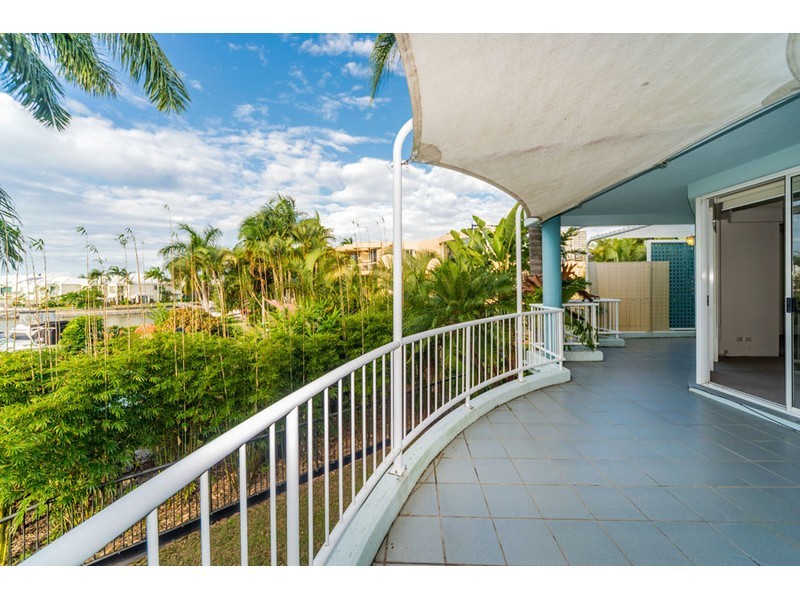 33/75 Morala Avenue, Runaway Bay QLD 4216