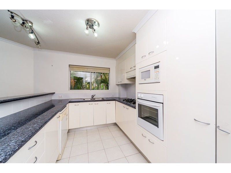 33/75 Morala Avenue, Runaway Bay QLD 4216