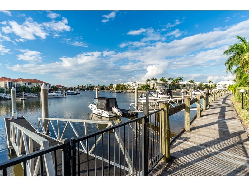 33/75 Morala Avenue, Runaway Bay QLD 4216