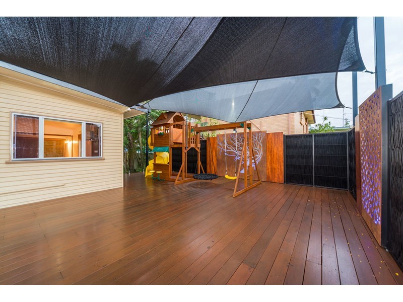 24 Hollywell Road, Biggera Waters QLD 4216