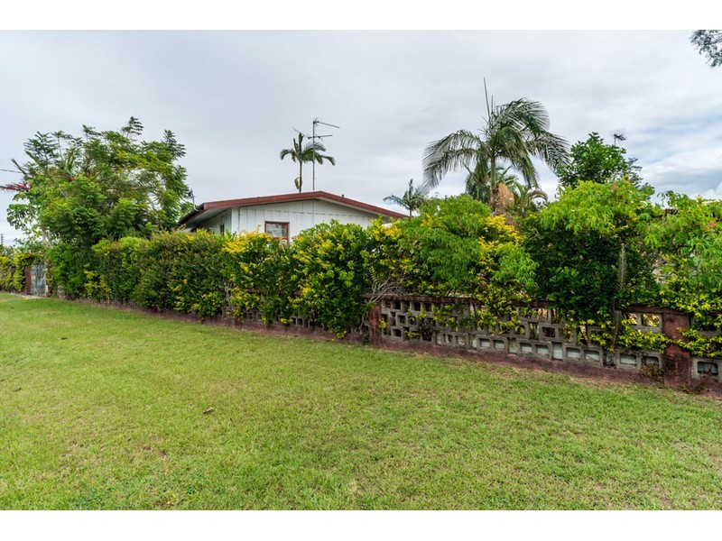 36 Mungera Street, Runaway Bay QLD 4216