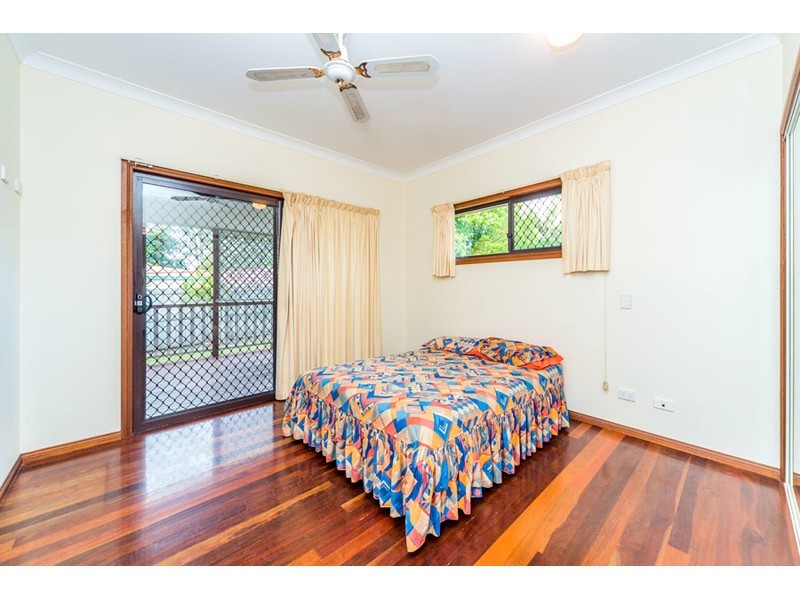 7 Tallara Street, Coombabah QLD 4216