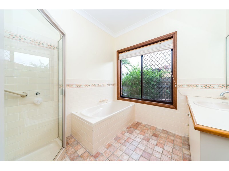 7 Tallara Street, Coombabah QLD 4216