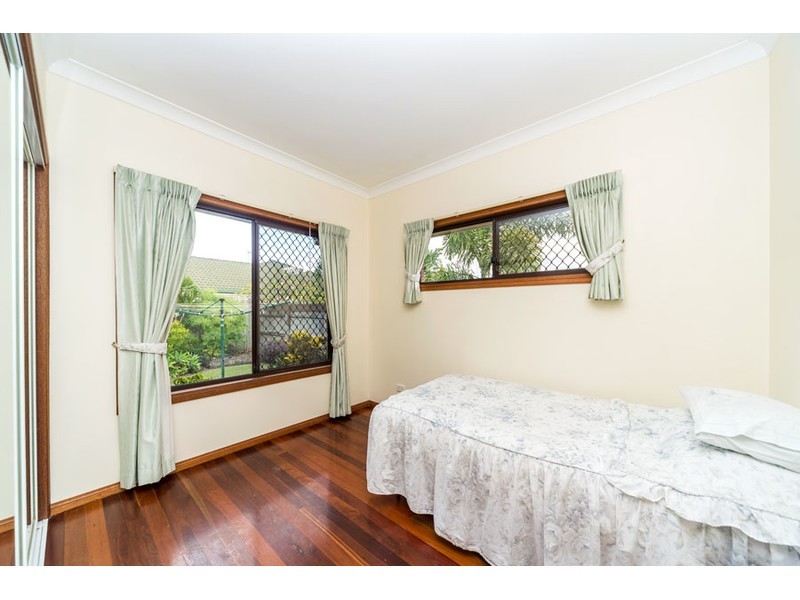 7 Tallara Street, Coombabah QLD 4216