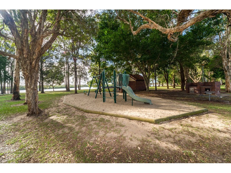 7 Tallara Street, Coombabah QLD 4216