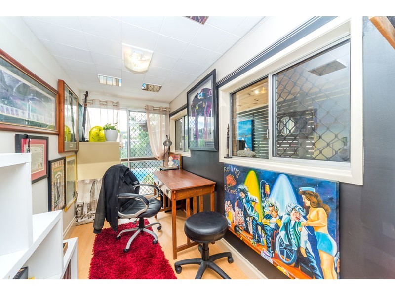 15 Sunbird Avenue, Paradise Point QLD 4216